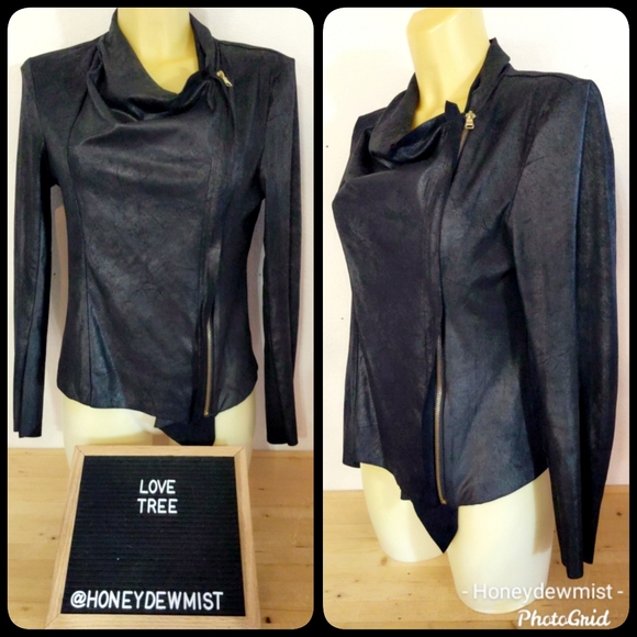 Love Tree Jackets & Blazers - LOVE TREE Black Suede Textured Off Center Zip Coat